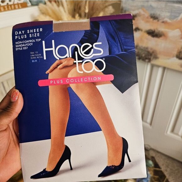 Hanes Too Plus Collection 1Q Day Sheer Style E07 Pantyhose - Picture 6 of 6